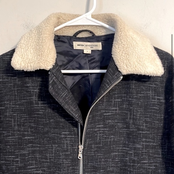REISS Bomber Sherpa shearling collar jacket - Picture 3 of 10